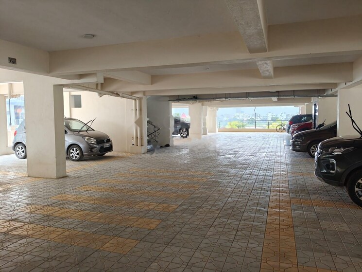  Parking, paramount-hill-county 2 Bedroom 1300 Sq.Ft. Apartment In Kondapur Hyderabad 9368835
