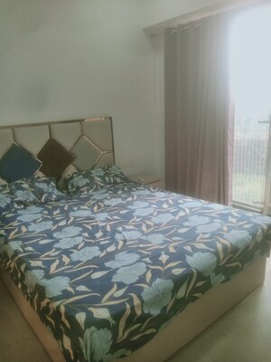 Bedroom in 2 BHK Apartment at Kanakia Silicon Valley, Powai – for Rent