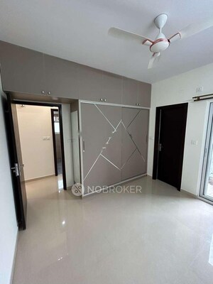 Room in 2 BHK Apartment at Bren Northern Lights, Jakkuru – for Rent