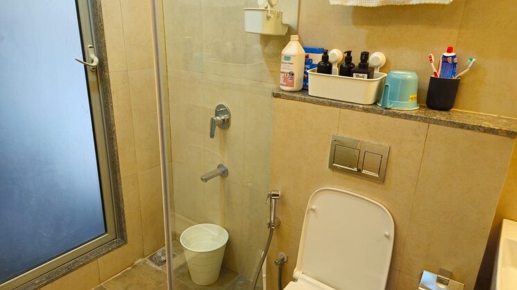 Bathroom, shapoorji-pallonji-epsilon 2 Bedroom 815 Sq.Ft. Apartment In Kandivali East Mumbai 9368875