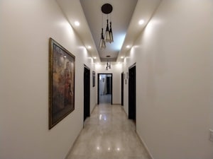 Building Lobby in 3 BHK Apartment at Parsvnath Exotica, Sector 53 – for Rent