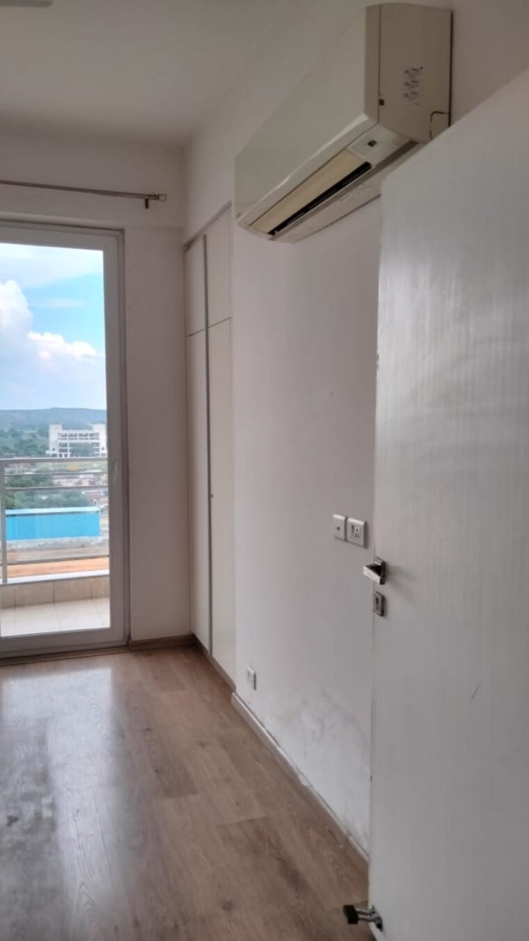 Room, spaze-privvy-the-address 2 Bedroom 1297 Sq.Ft. Apartment In Sector 93 Gurgaon 9368897