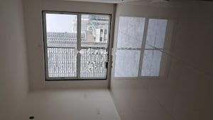 Room in 3 BHK Apartment at Runwal Nirvana, Parel – for Rent