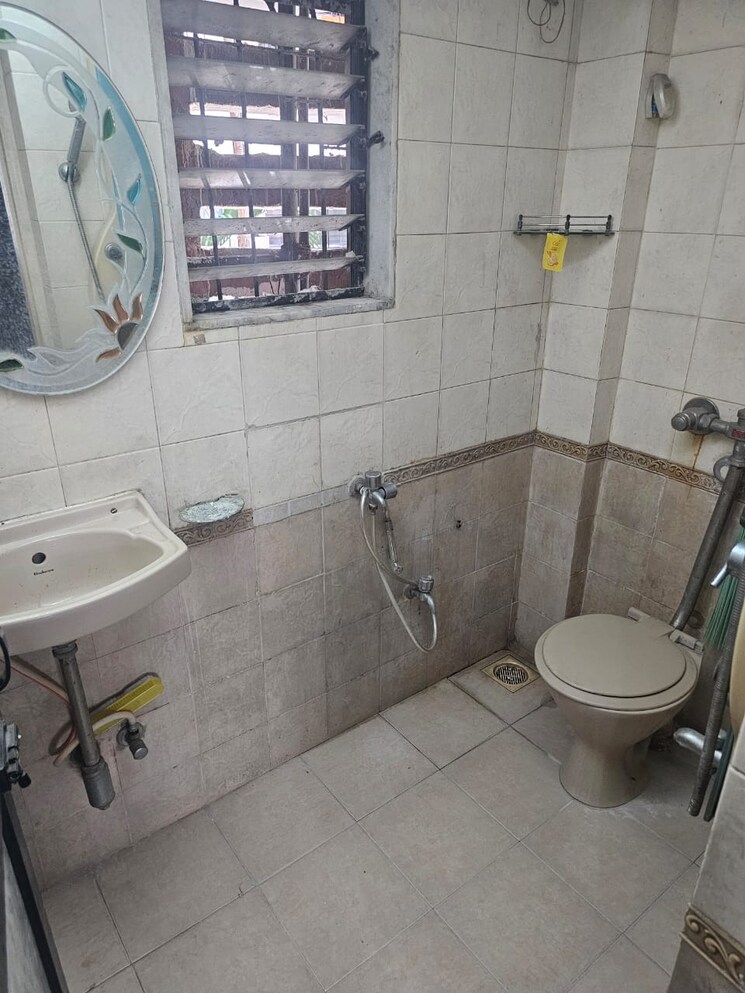 Bathroom, mahindra-park 2 Bedroom 750 Sq.Ft. Apartment In Ghatkopar West Mumbai 9368893