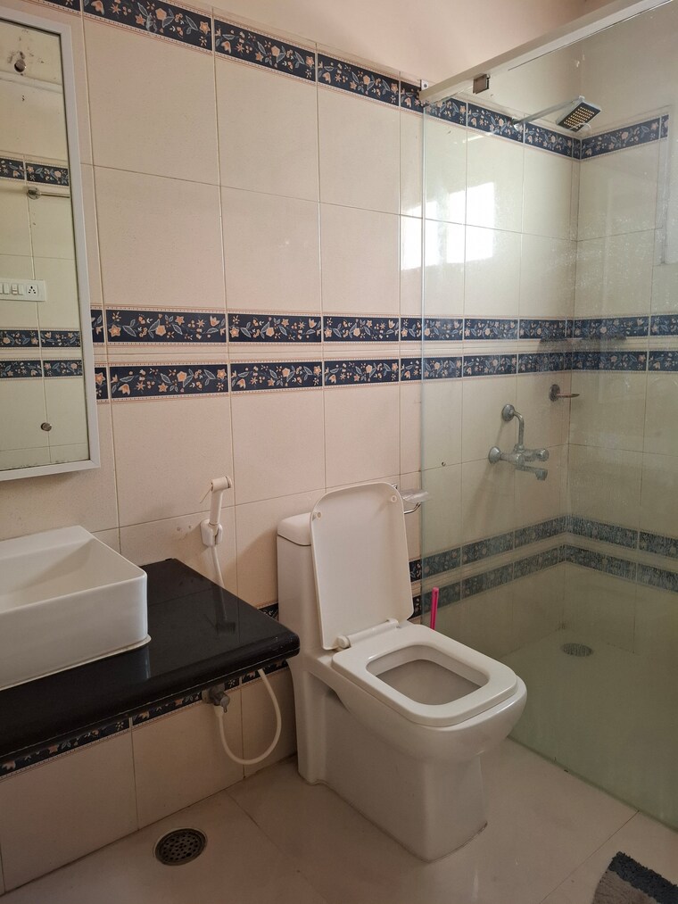 Attached Bathroom, banjara hills 3 Bedroom 2500 Sq.Ft. Apartment In Banjara Hills Hyderabad 9368905