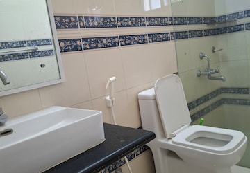 Attached Bathroom in 3 BHK Apartment at Banjara Hills – for Rent