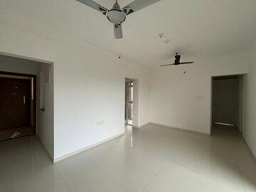 Room in 2 BHK Apartment at Godrej Boulevard, Manjari – for Rent