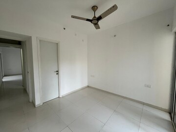 Room in 2 BHK Apartment at Godrej Boulevard, Manjari – for Rent