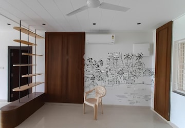 Room in 2 BHK Apartment at Kruthi Residency, Ameenpur – for Rent