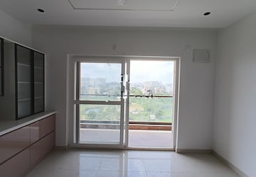 Room in 2 BHK Apartment at Kruthi Residency, Ameenpur – for Rent