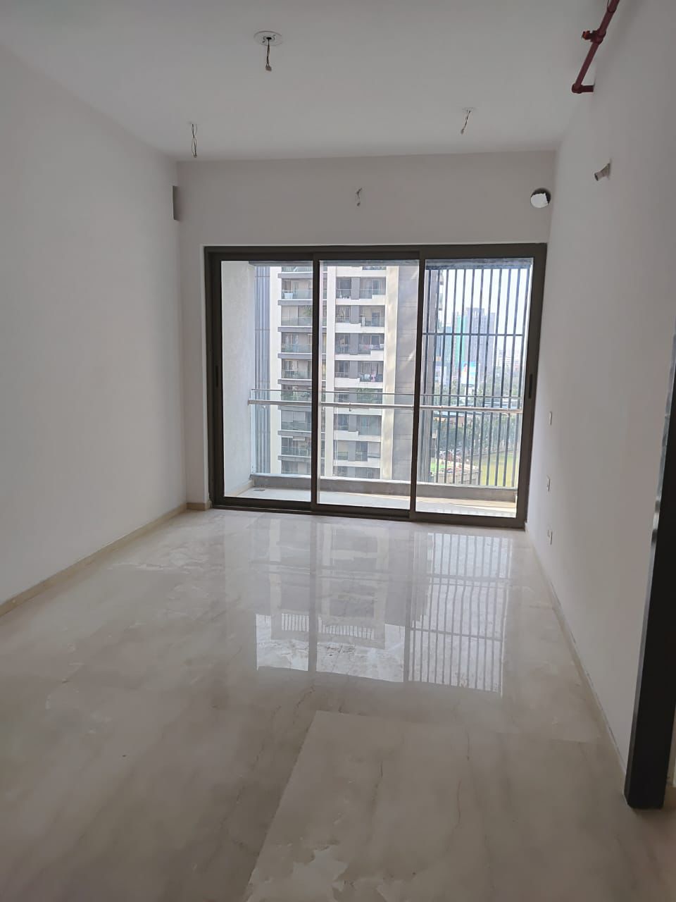 2 BHK + Extra Room 807 Sq.Ft. Apartment in Adani Ten BKC