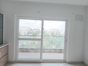 Room in 2 BHK Apartment at Kruthi Residency, Ameenpur – for Rent