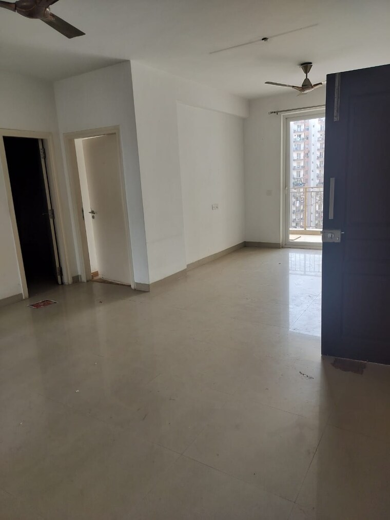 Room, emaar-gurgaon-greens 3.5 Bedroom 1650 Sq.Ft. Apartment In Sector 102 Gurgaon 9368984