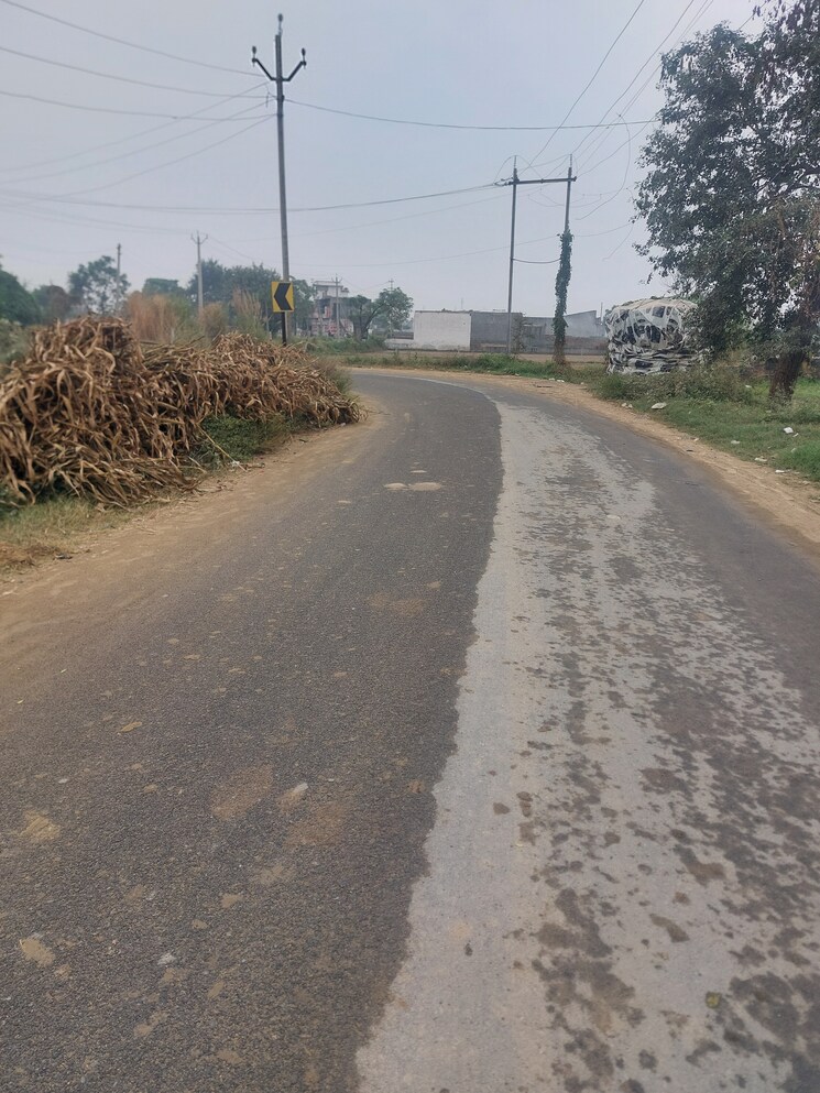 Exterior View, mant Commercial Land 2430 Sq.Mt. In Mant Mathura 9369012