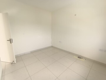 Room in 3 BHK Apartment at Salarpuria Sattva Misty Charm, Kanakapura Road – for Rent