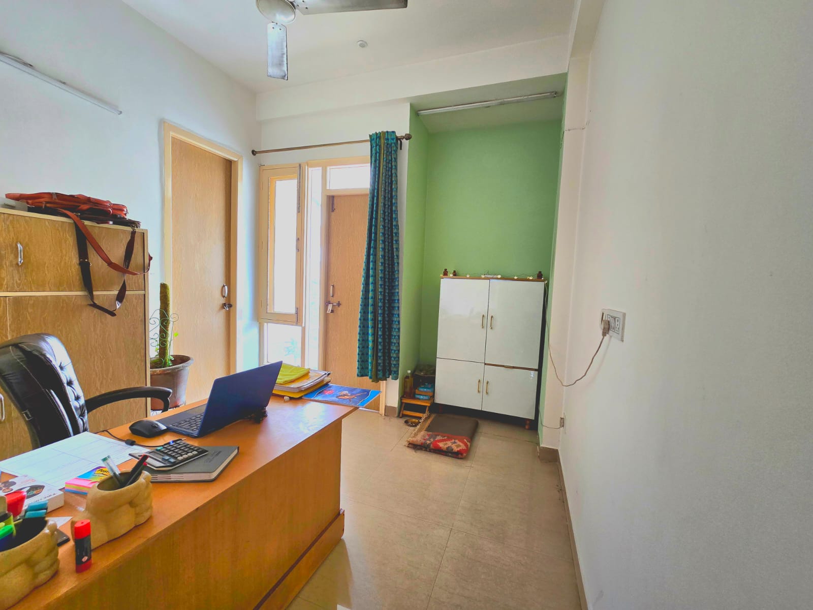 3 BHK + Servant Room Builder Floor For Rent in Safdarjung Enclave