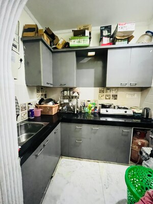 Kitchen in 2 BHK Builder Floor at Sector 40 – for Rent