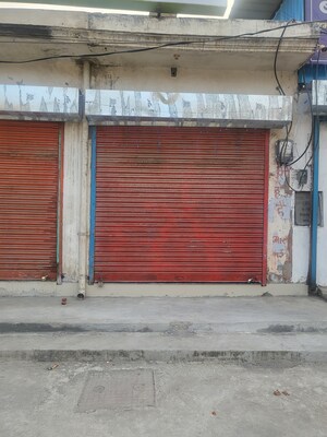  Shop For Rent in Vikas Nagar