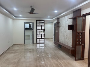 Room in 2.5 BHK Apartment at Marina Skies, Hi Tech City – for Rent