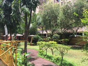 2 BHK Apartment – Garden View at Royal Classic Co Op Society, Andheri West - for Sale