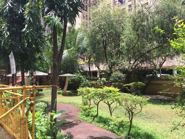 Garden, royal-classic-co-op-society 2 Bedroom 1010 Sq.Ft. Apartment In Andheri West Mumbai 9369064
