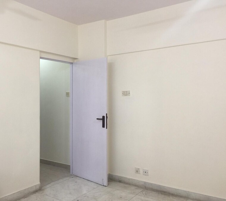 Room, royal-classic-co-op-society 2 Bedroom 1010 Sq.Ft. Apartment In Andheri West Mumbai 9369064