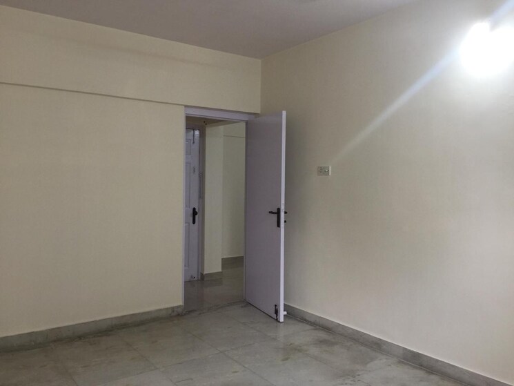 Room, royal-classic-co-op-society 2 Bedroom 1010 Sq.Ft. Apartment In Andheri West Mumbai 9369037