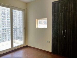 Room in 2 BHK Apartment at Aditya Urban Casa, Sector 78 – for Rent