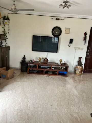 Living Room in 3 BHK Apartment at Kukreja Residency, Chembur – for Rent