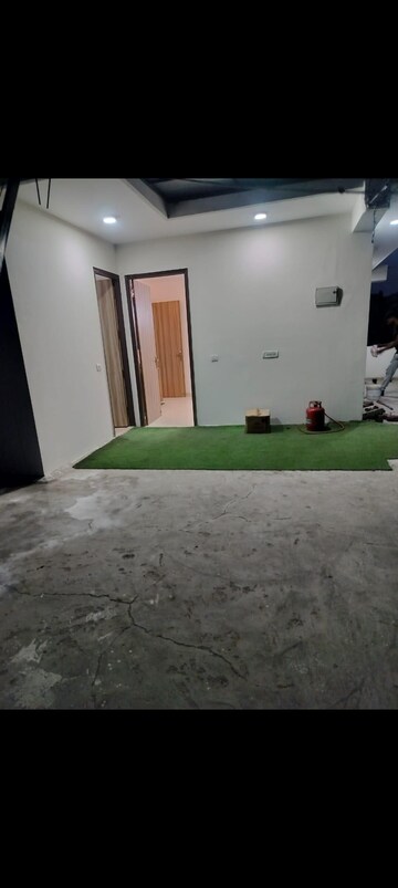 Room in 1 RK Builder Floor at Saket – for Rent