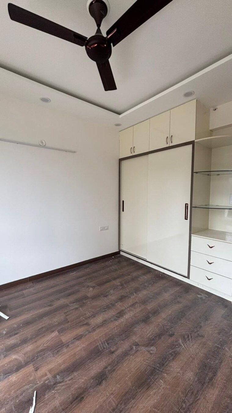 Room, hero-homes-palatial 3 Bedroom 1689 Sq.Ft. Apartment In Sector 104 Gurgaon 9369186