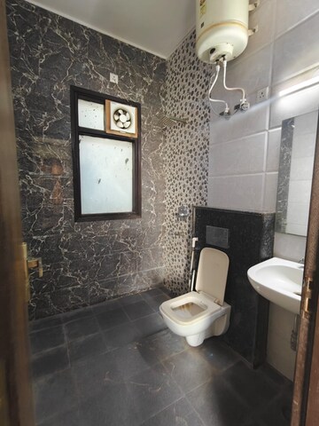 Bathroom in 2 BHK Builder Floor at Ansal Sushant Apartments, Sushant Lok I – for Rent