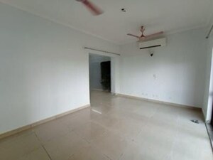 Room in 3.5 BHK Villa at Raheja Vedaanta, Sector 108 – for Rent