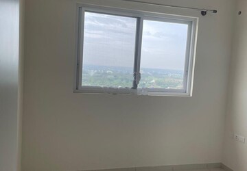 Room in 3 BHK Apartment at Godrej 24 Sarjapur, Sarjapur Road – for Rent