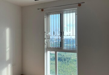 Room in 3 BHK Apartment at Godrej 24 Sarjapur, Sarjapur Road – for Rent