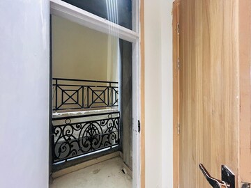 Furnished Amenities in 1 BHK Builder Floor at Saket – for Rent