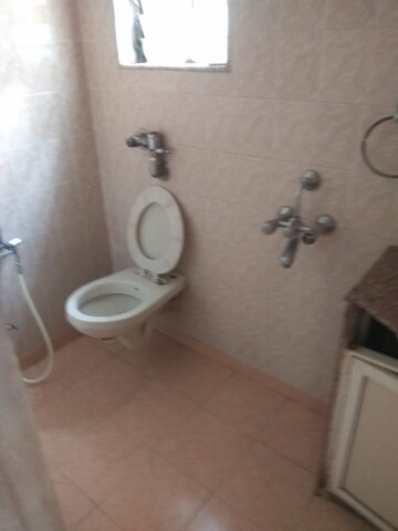 Bathroom in 2 BHK Apartment at Windsor Tower, Andheri West – for Rent
