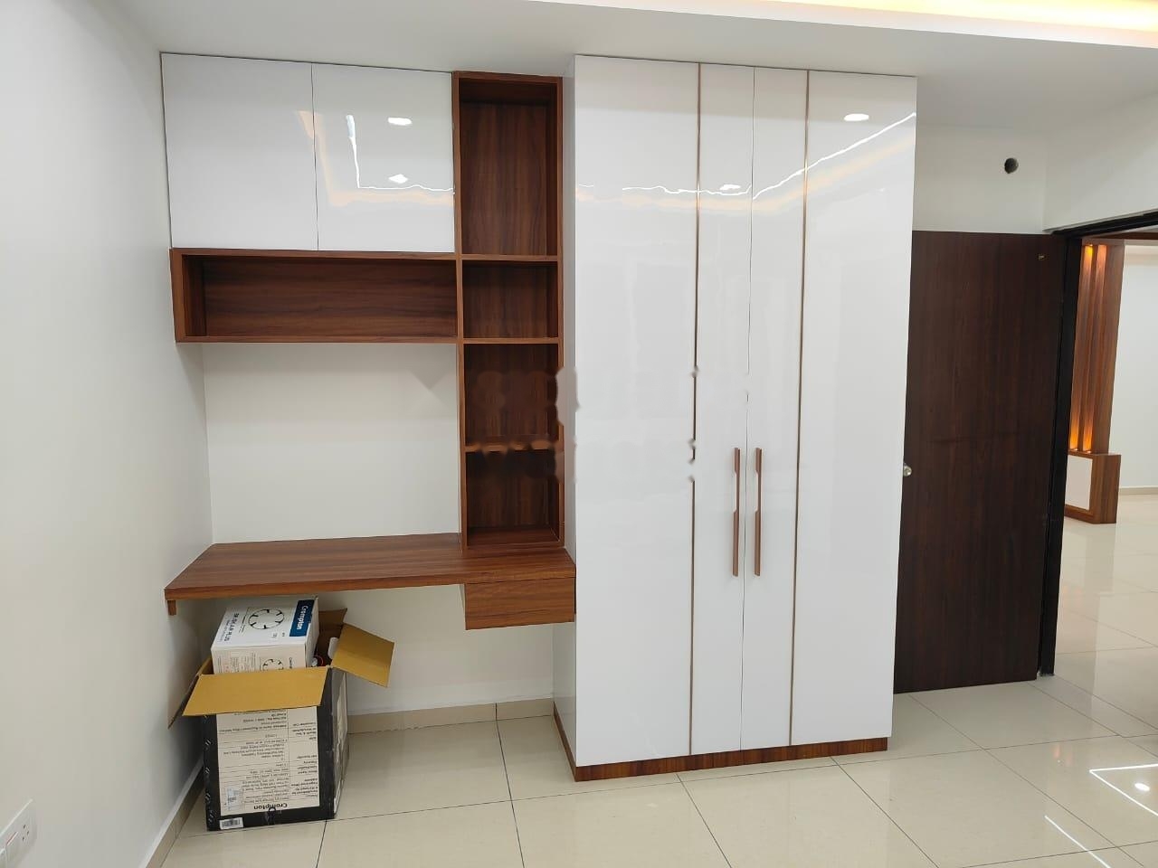 3 BHK 2000 Sq.Ft. Apartment in Marina Skies