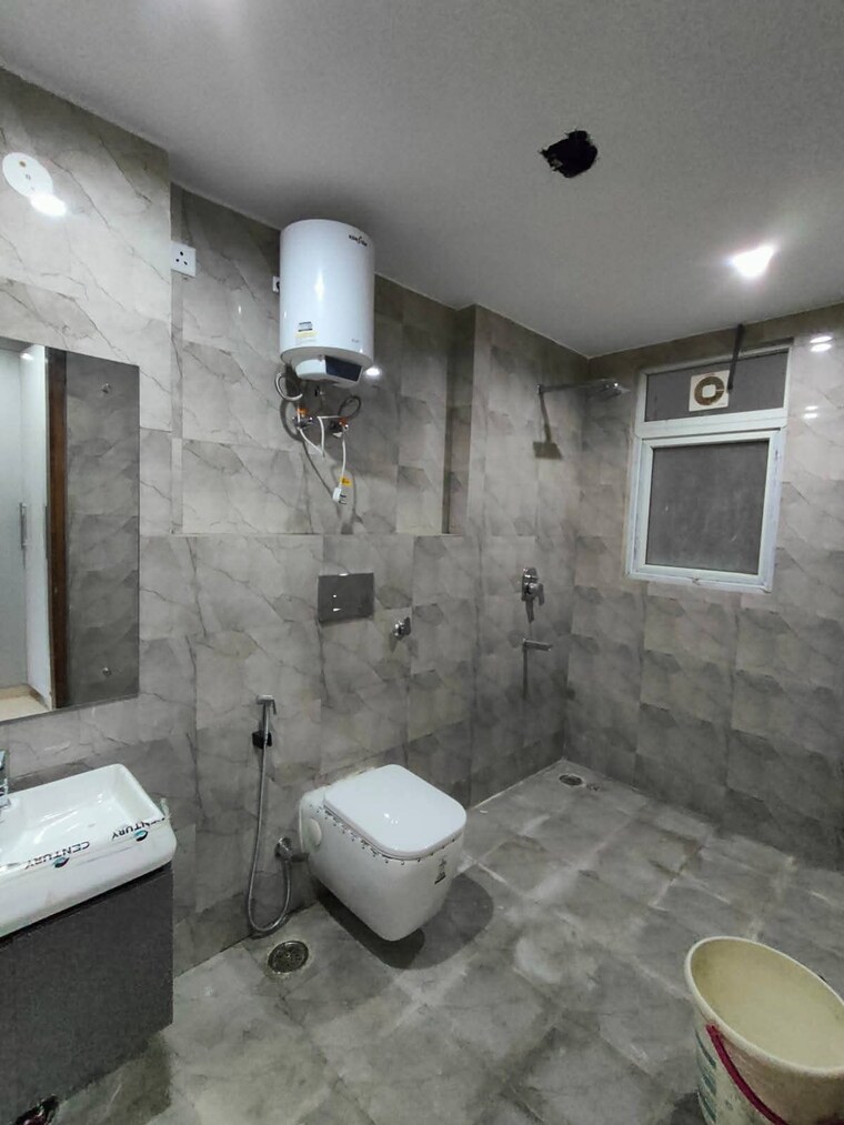 Bathroom, ireo-victory-valley 3 Bedroom 2527 Sq.Ft. Apartment In Sector 67 Gurgaon 9369439