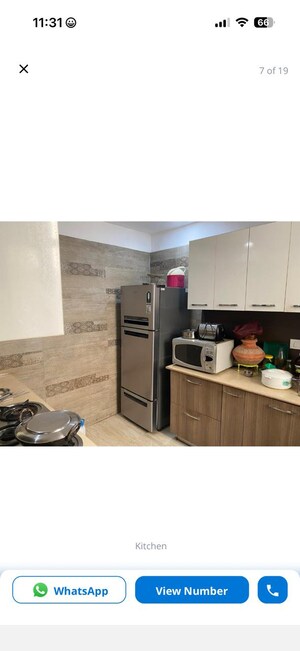 Team Area in 3 BHK Builder Floor at Malibu Shopping Arcade, Sector 47 – for Rent