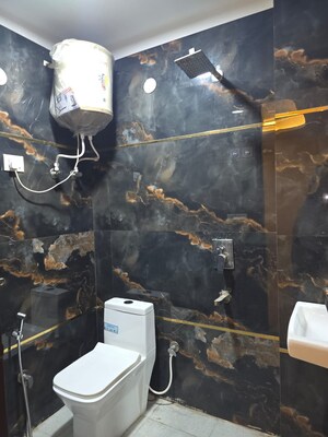 Team Area in 2 BHK Builder Floor at Saket – for Rent