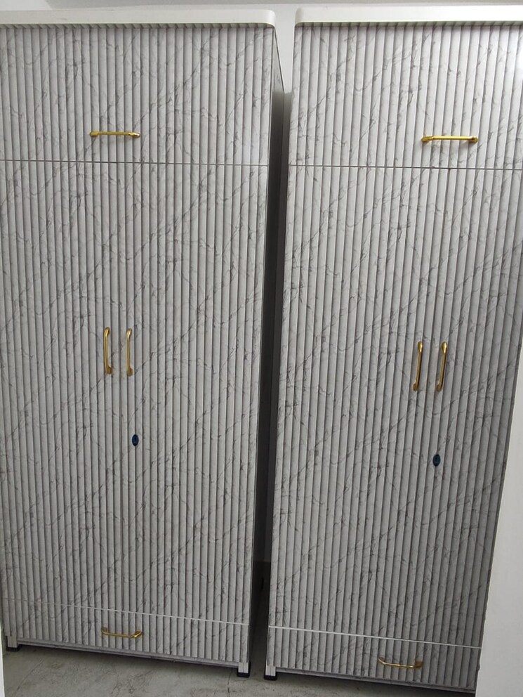 Bathroom, uninav-utopia 4 Bedroom 2650 Sq.Ft. Apartment In Morti Ghaziabad 9369428