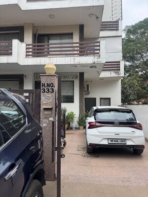  Office Space – Exterior View View at SAS Tower, Sector 38 - for Rent