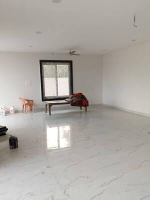 Floor Plan in  Showroom at Gomti Nagar – for Rent