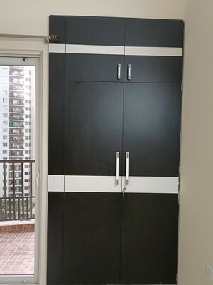 Furnished Amenities in 3 BHK Apartment at Dasnac The Jewel, Sector 75 – for Rent