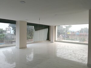 Floor Plan in  Showroom at Gomti Nagar – for Rent