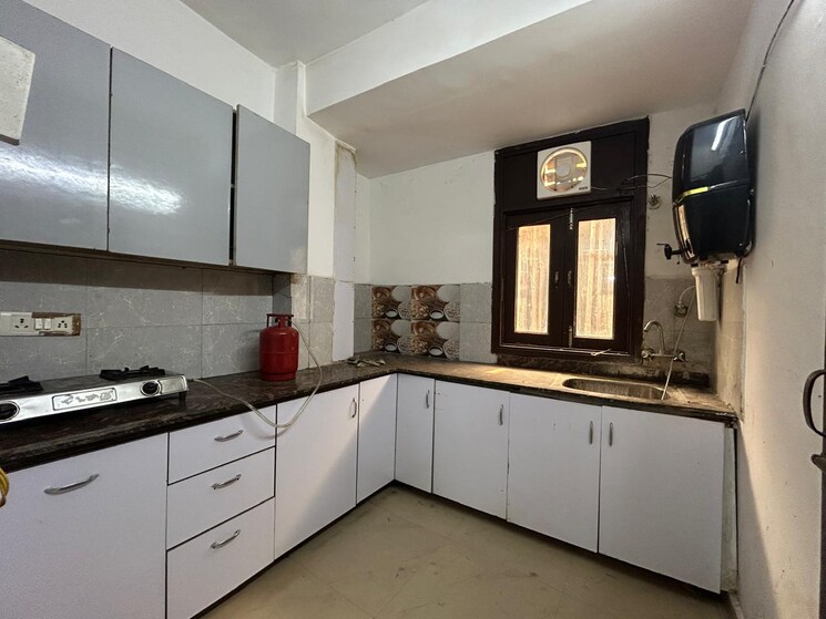 Kitchen, saket 3 Bedroom 1500 Sq.Ft. Builder Floor In Saket Delhi 9369528