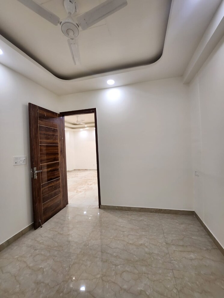 Room, chattarpur 3 Bedroom 1350 Sq.Ft. Builder Floor In Chattarpur Delhi 9369559