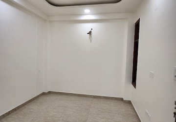 Room in 3 BHK Builder Floor at Chattarpur – for Sale