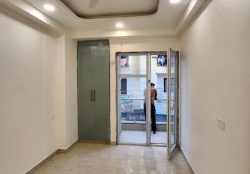 Room in 3 BHK Builder Floor at Chattarpur – for Sale